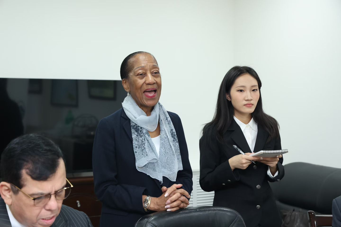 Participants contributing to a Three Oceans Forum dialogue